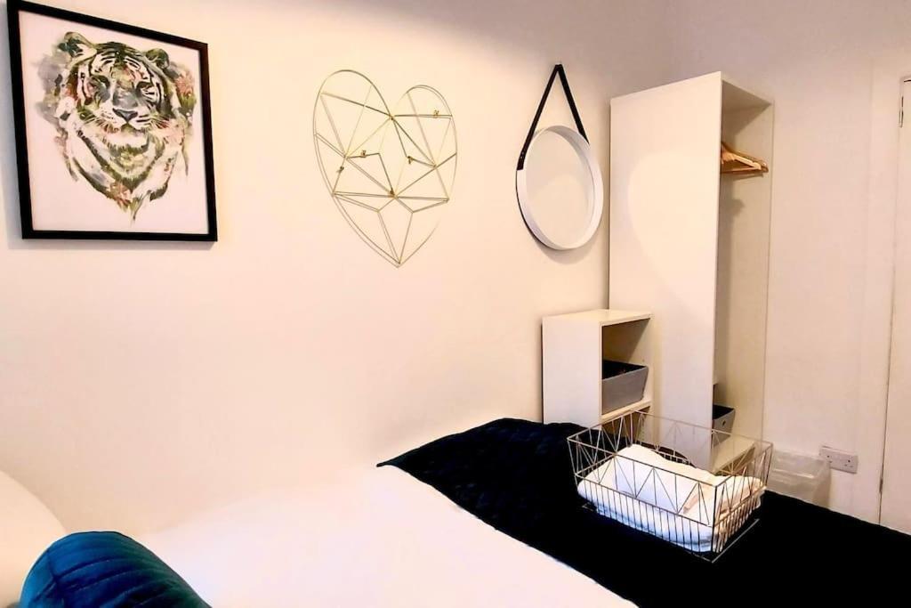 Flat 12A - Central, Modern, Bright Apartment With Free Wifi Oban Esterno foto