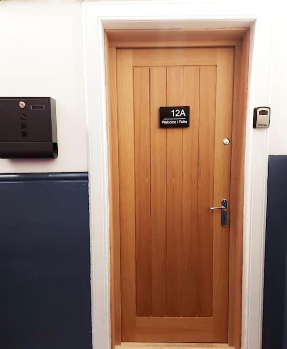 Flat 12A - Central, Modern, Bright Apartment With Free Wifi Oban Esterno foto