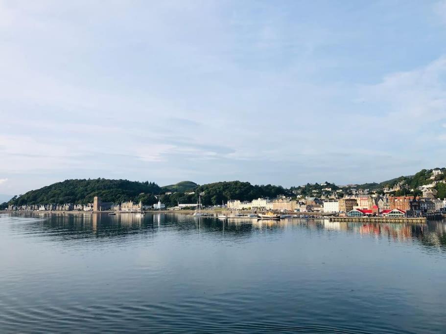 Flat 12A - Central, Modern, Bright Apartment With Free Wifi Oban Esterno foto